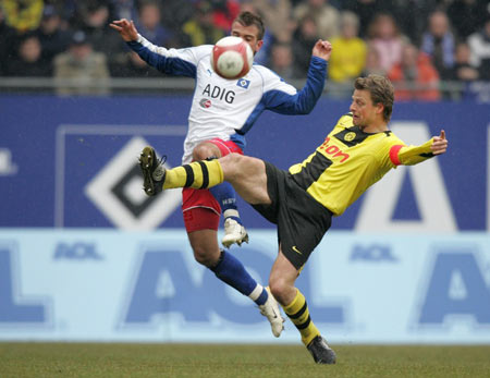 深层次背后 深层次背后